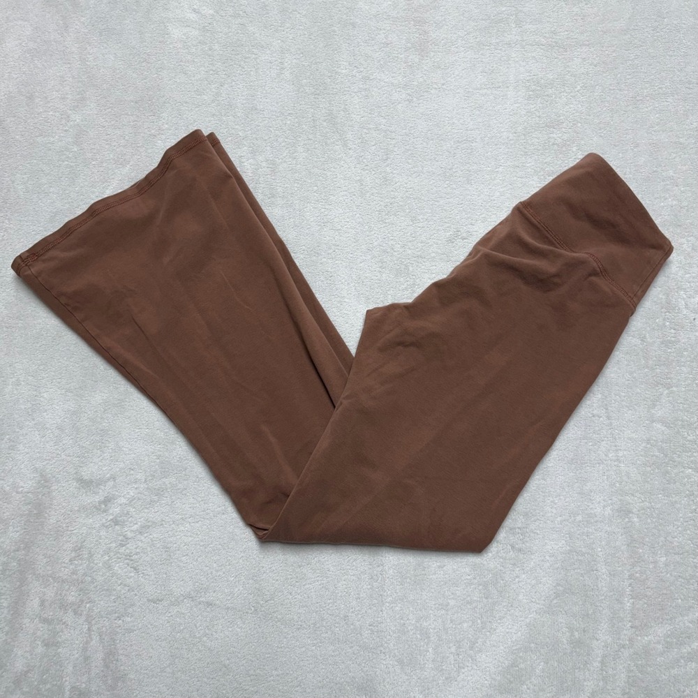 Hollister Ultra High Rise Crossover Flare Leggings Brown M Yoga Pants
